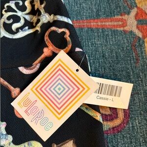 Lularoe Cassie key pencil skirt